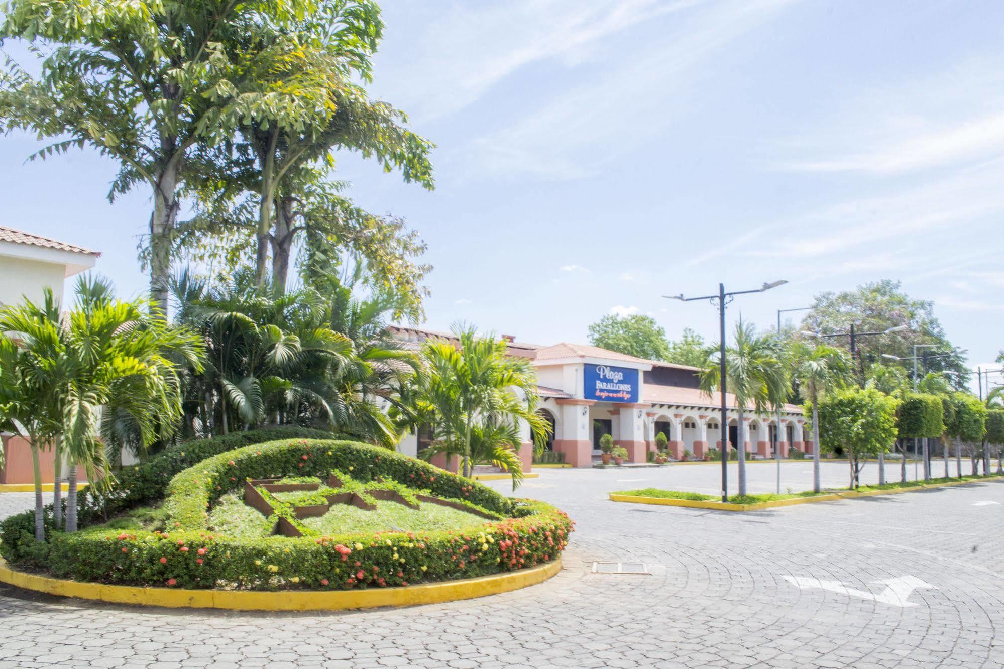 Farallones Hotel Chinandega Exterior foto