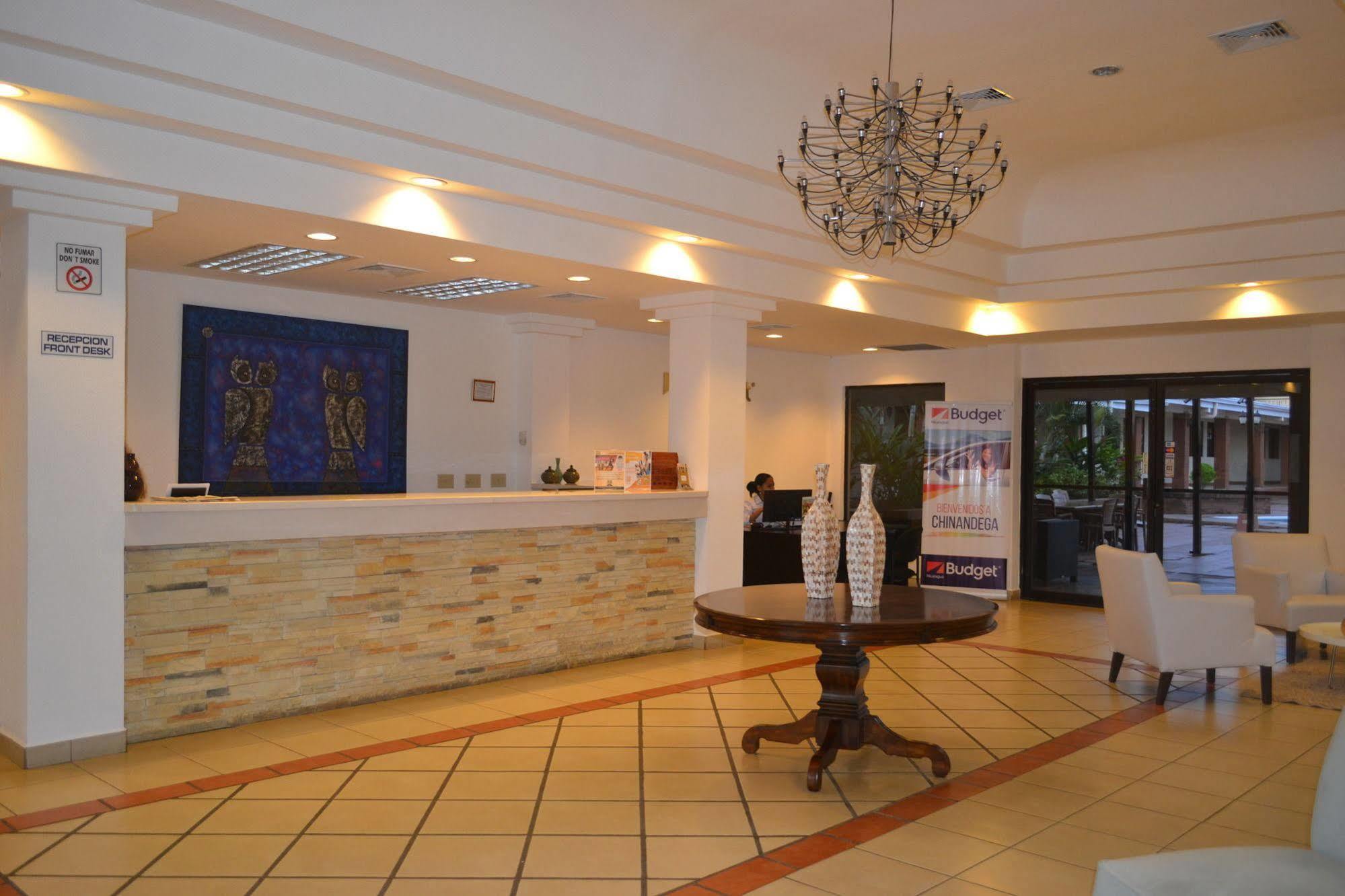 Farallones Hotel Chinandega Exterior foto