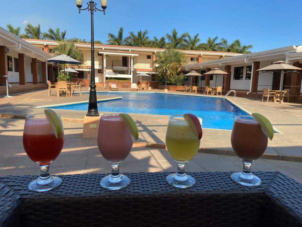 Farallones Hotel Chinandega Exterior foto