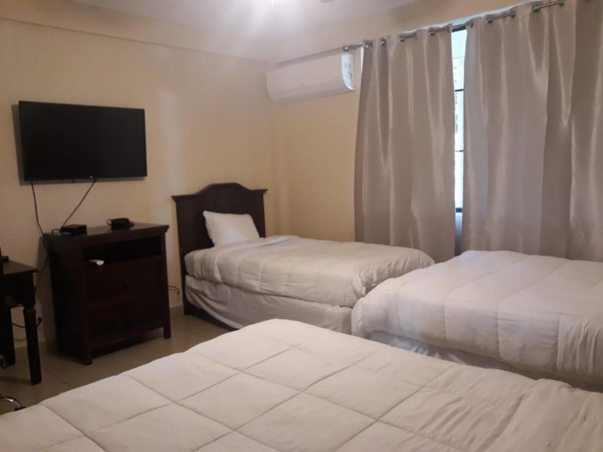 Farallones Hotel Chinandega Exterior foto